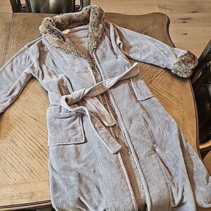 Gray cozy fur robe size S Softies paddimurphy